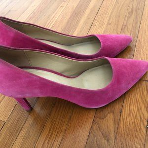 Michael Kors Dorothy Pink Suede Pumps, Size 8.5
